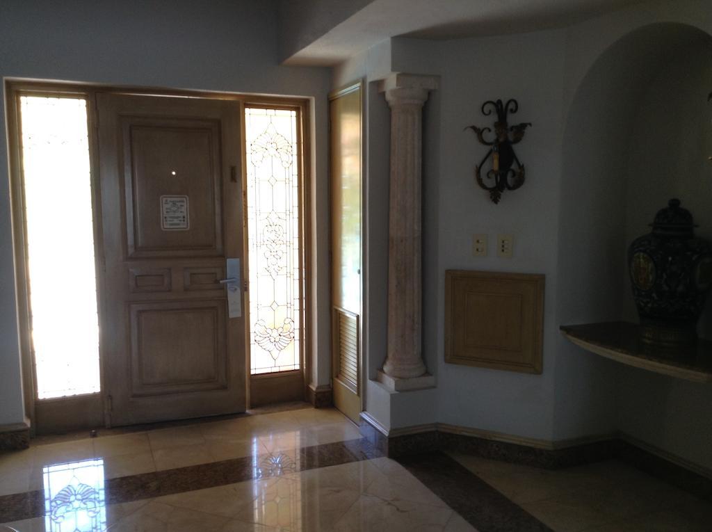 Grand Isla Navidad Golf & Spa Resort With Marina Барра-де-Навідад Екстер'єр фото Entrance to the house